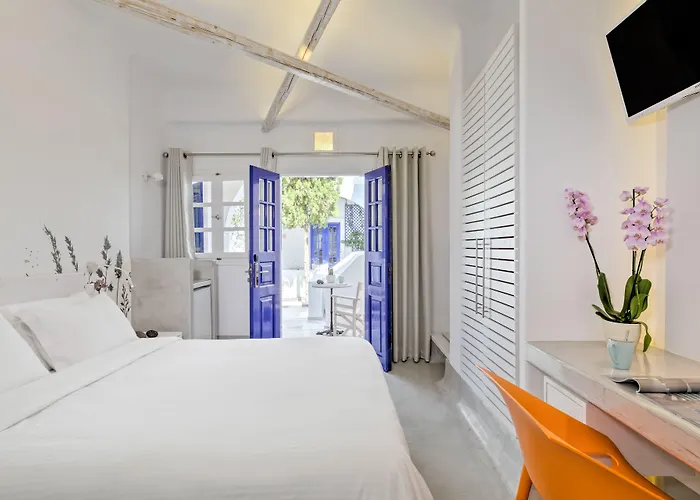 Kouros Village - Adults Only מלון