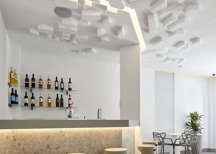 מלון Kouros Village - Adults Only 4*