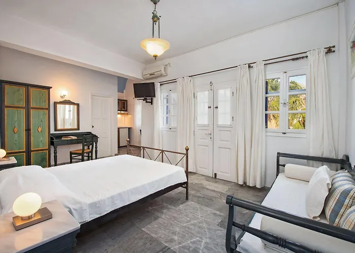 מלון Kouros Village - Adults Only