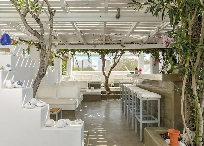 Kouros Village - Adults Only מלון