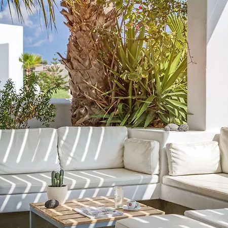 Kouros Village - Adults Only ホテル 4*