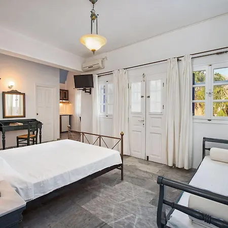 ホテル Kouros Village - Adults Only