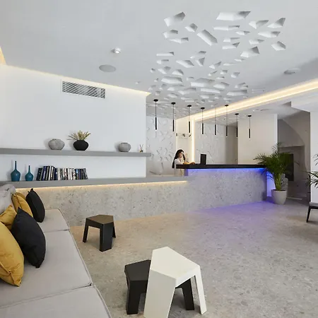 Отель Kouros Village - Adults Only